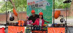 Dave and Sing-Yi, our guide and translator